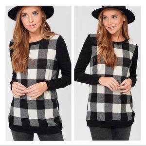 Long sleeve, black/white plaid top
